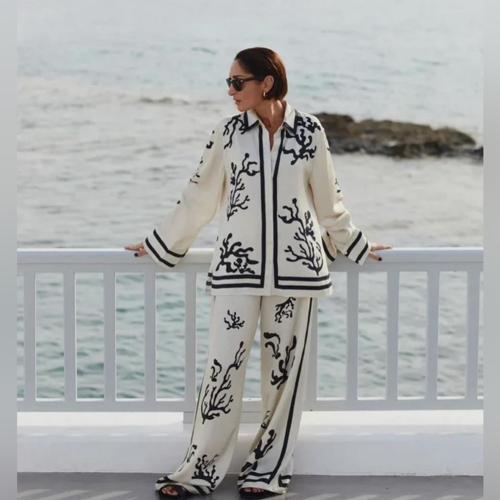713. Coral Print Shirt and Pant Set in Off White